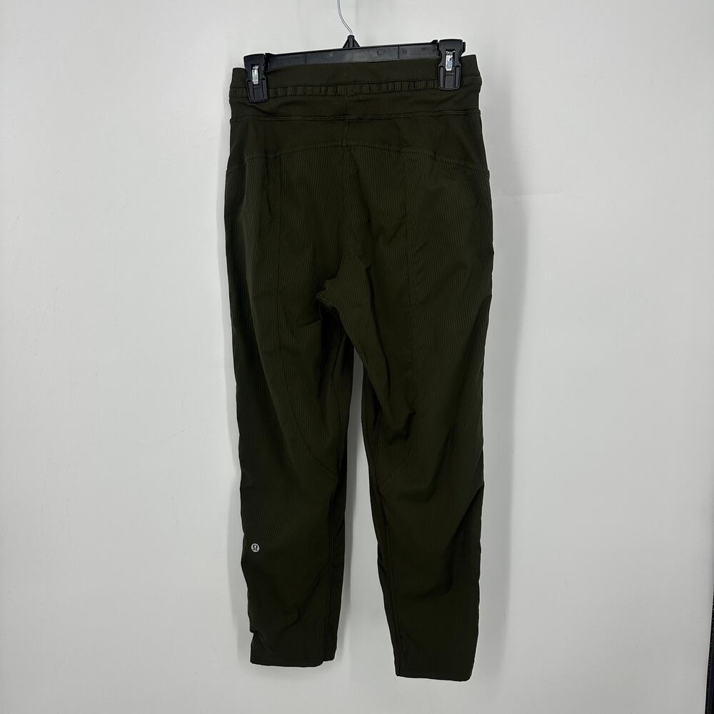 Lululemon Dance Studio Mid-Rise Cropped Pant size 4 green casual lightweight - Picture 2 of 10